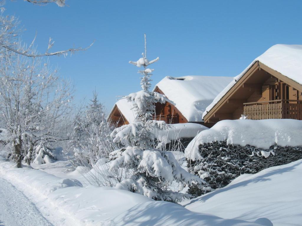Hotel Bellachat La Clusaz Exterior photo