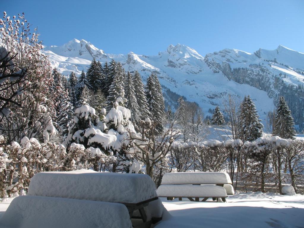 Hotel Bellachat La Clusaz Exterior photo